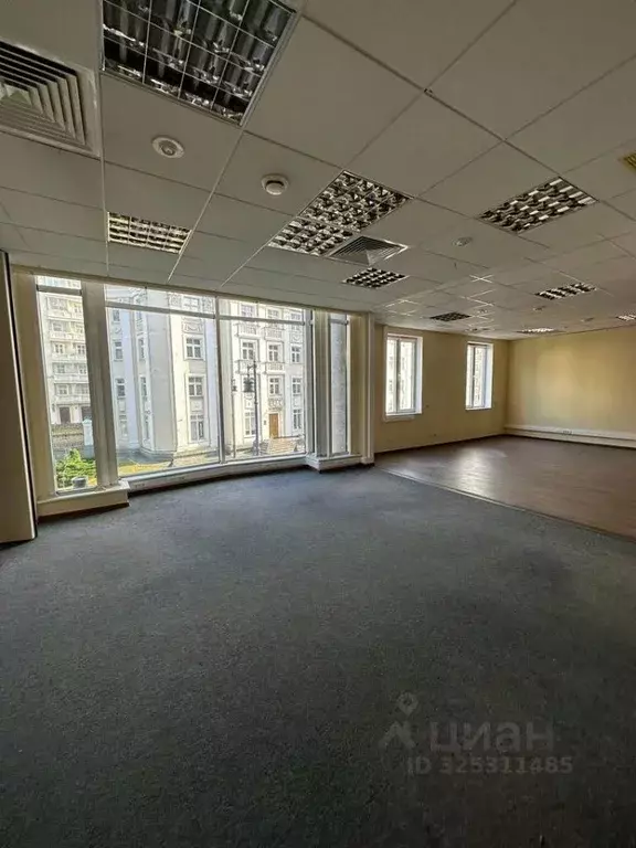 Офис в Москва ул. Остоженка, 28 (248 м) - Фото 1