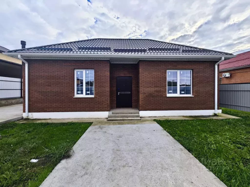 Коттедж в Краснодарский край, Динской район, Новотитаровская ст-ца ... - Фото 0