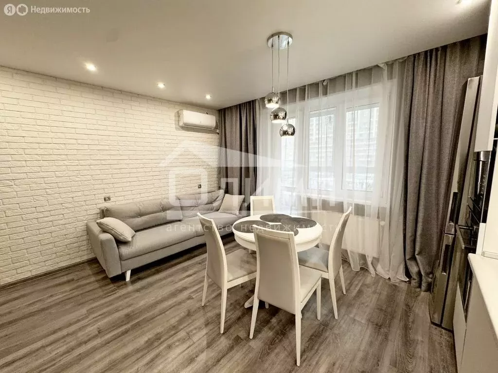 3-комнатная квартира: Челябинск, улица Университетская Набережная, 97 ... - Фото 2