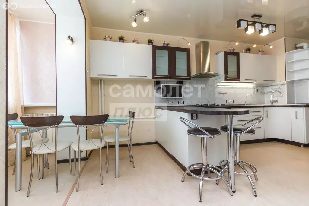 3-комнатная квартира: Уфа, Армавирская улица, 15А (117.6 м) - Фото 1