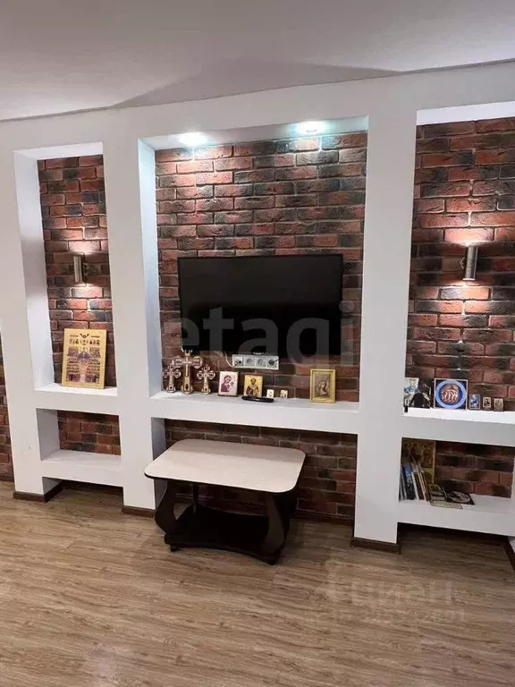 3-к кв. Псковская область, Печоры ул. Свободы, 32 (57.1 м) - Фото 1