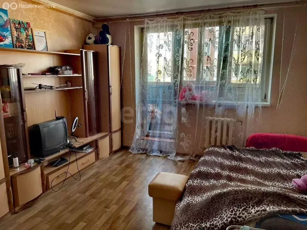 1-комнатная квартира: Омск, улица 8-я Линия, 198/2 (45.6 м) - Фото 2