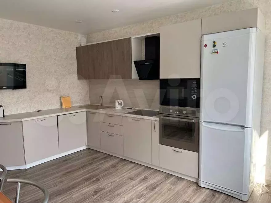 2-к. квартира, 69 м, 4/9 эт. - Фото 1