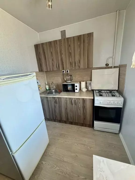 1-к. квартира, 36 м, 8/10 эт. - Фото 0
