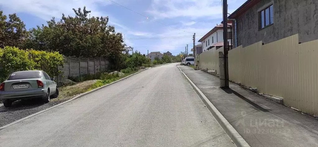 Участок в Крым, Бахчисарай ул. Имени Ивана Бортникова, 16 (4.0 сот.) - Фото 0