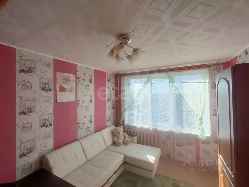 3-к кв. Ленинградская область, Тихвин 5-й мкр, 3 (61.0 м) - Фото 1