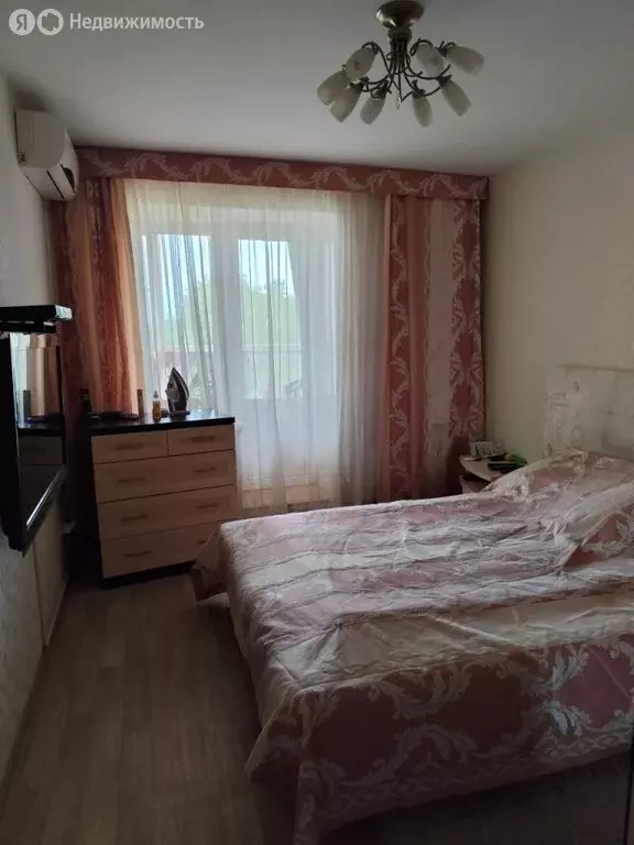 3-комнатная квартира: Нижний Новгород, улица Панфиловцев, 4В (66.7 м) - Фото 1