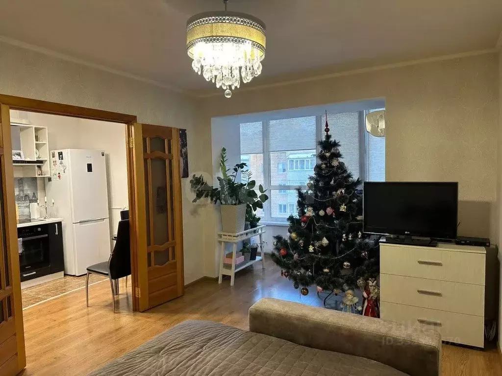 2-к кв. Тюменская область, Тюмень ул. Станислава Карнацевича, 14к1 ... - Фото 0