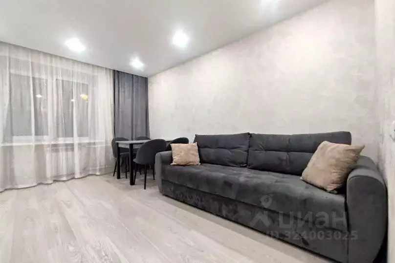 3-к кв. Красноярский край, Красноярск ул. Красной Армии, 20А (70.0 м) - Фото 1