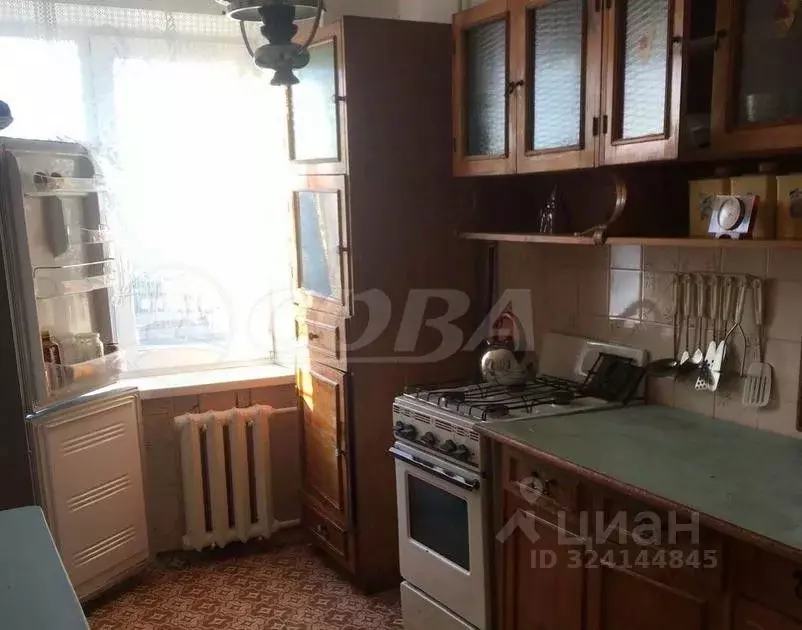 3-к кв. Курганская область, Курган Заозерный жилрайон, 1-й мкр, 13 ... - Фото 1