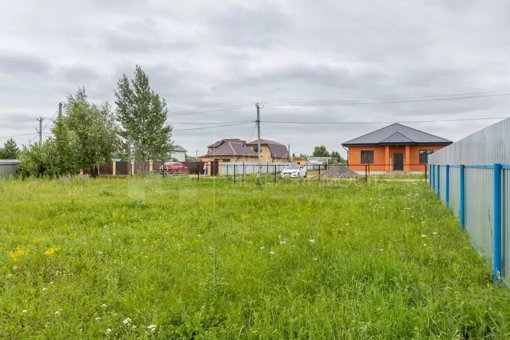 Участок в Тюменская область, Тюменский муниципальный округ, с. Чикча, ... - Фото 1