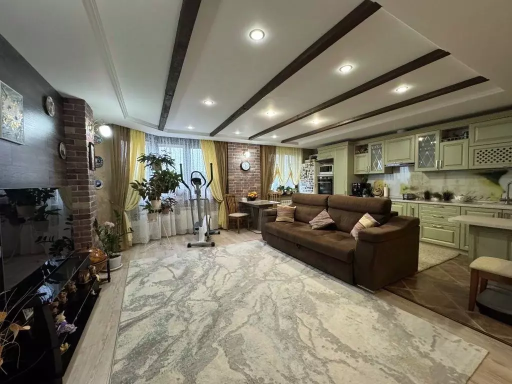 2-к кв. Саратовская область, Саратов Кленовая ул., 7 (68.8 м) - Фото 2