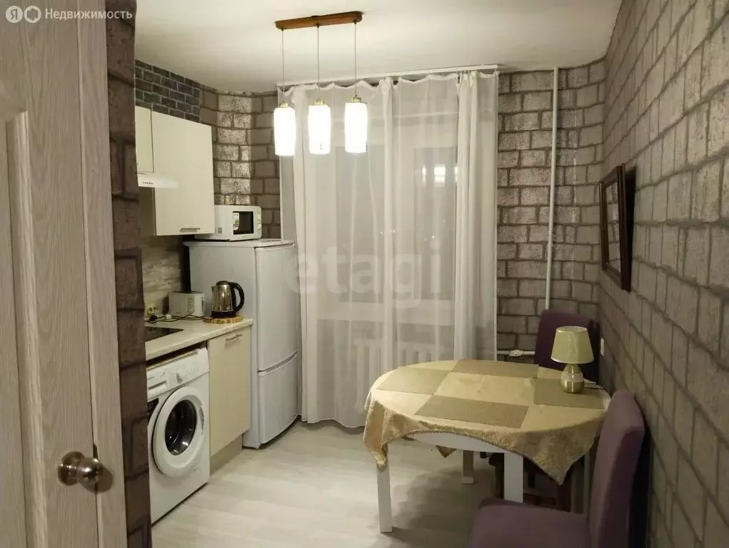 2-комнатная квартира: Уралец, Дунитовая улица, 8 (49.9 м) - Фото 0