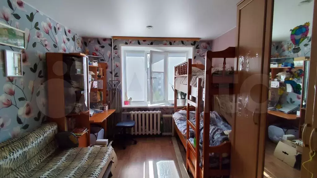 Комната 17 м в 4-к., 9/9 эт. - Фото 1