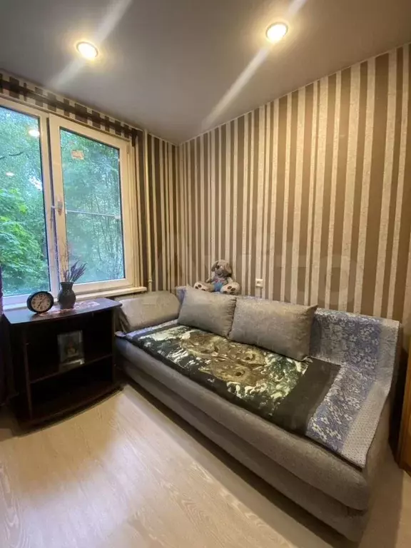 Комната 10 м в 2-к., 2/5 эт. - Фото 0
