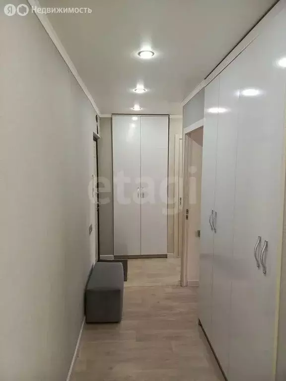 3-комнатная квартира: Салават, улица Калинина, 54 (58.2 м) - Фото 1