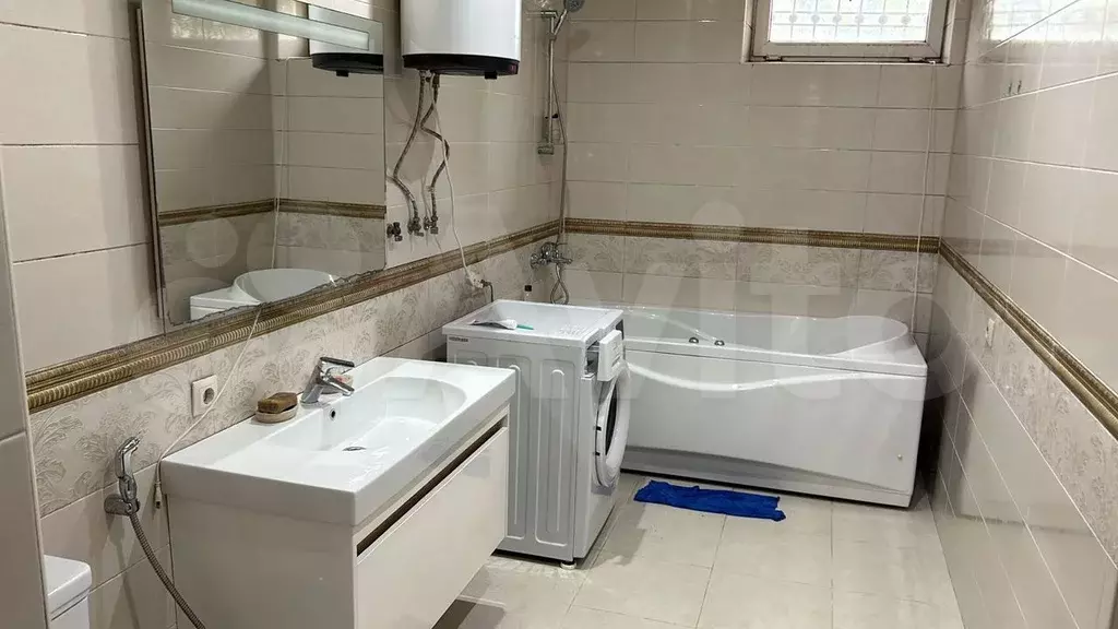 3-к. квартира, 80 м, 1/3 эт. - Фото 1
