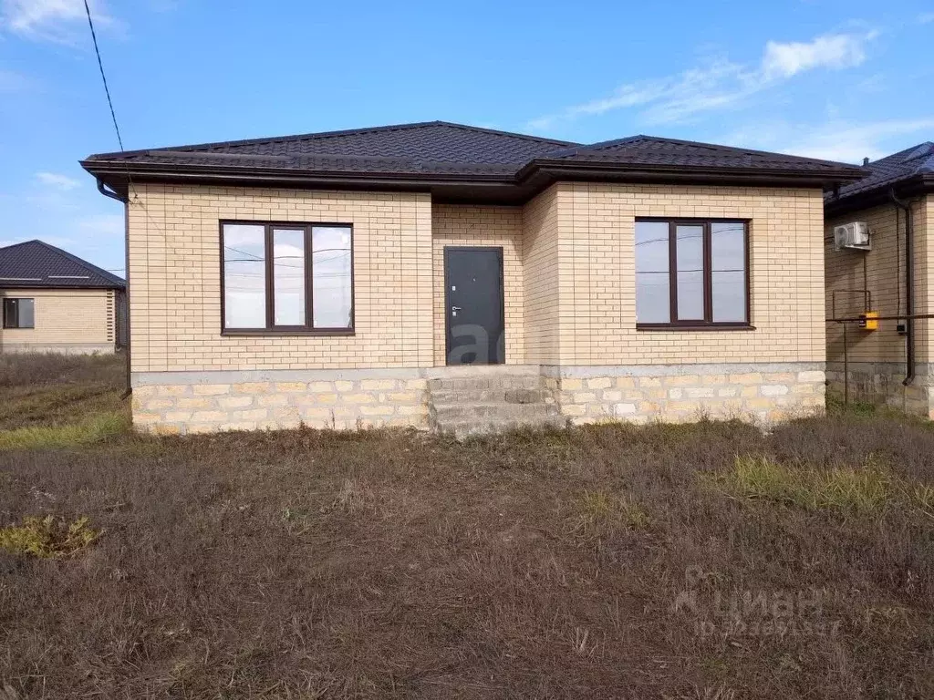 Дом в Ставропольский край, Михайловск Шпаковский район, ул. Вячеслава ... - Фото 2