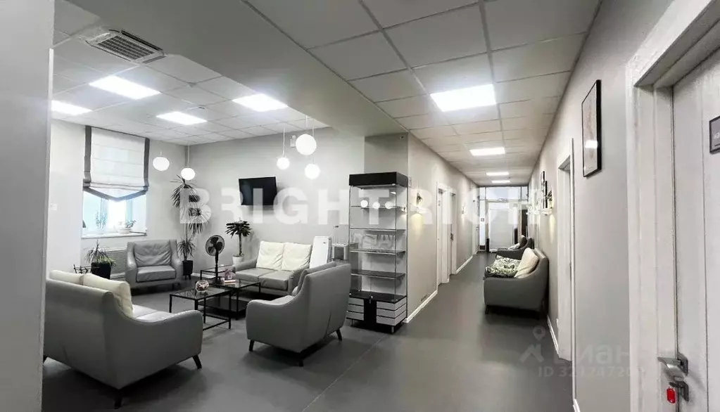 Офис в Санкт-Петербург 7-я Васильевского острова линия, 44 (265 м) - Фото 1