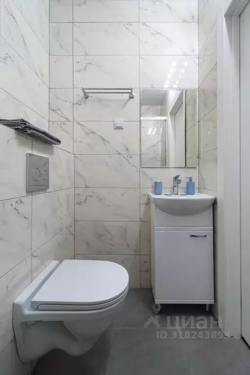 1-к кв. Свердловская область, Екатеринбург ул. Бажова, 87 (13.0 м) - Фото 1