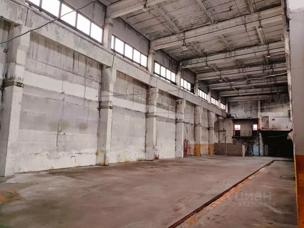 Склад в Татарстан, Казань Учительская ул., 7 (400 м) - Фото 1