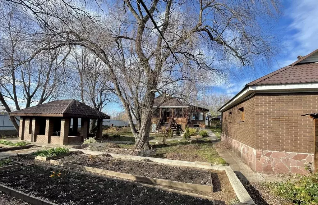 Дом в Башкортостан, Уфимский район, Таптыковский сельсовет, д. ... - Фото 1