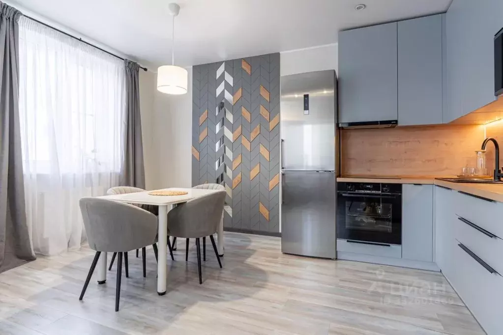 2-к кв. Татарстан, Казань ул. Рауиса Гареева, 107 (53.1 м) - Фото 2
