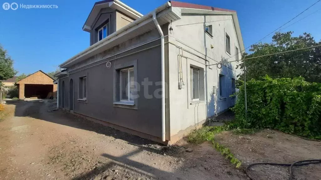 Дом в Добровское сельское поселение, село Заречное, улица Строителей ... - Фото 1
