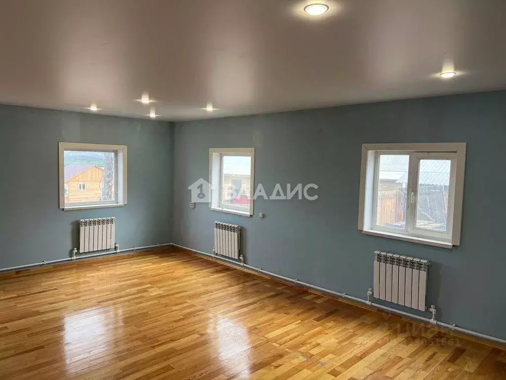 Дом в Бурятия, Иволгинский район, Сотниковское с/пос, с. Сотниково, ... - Фото 1