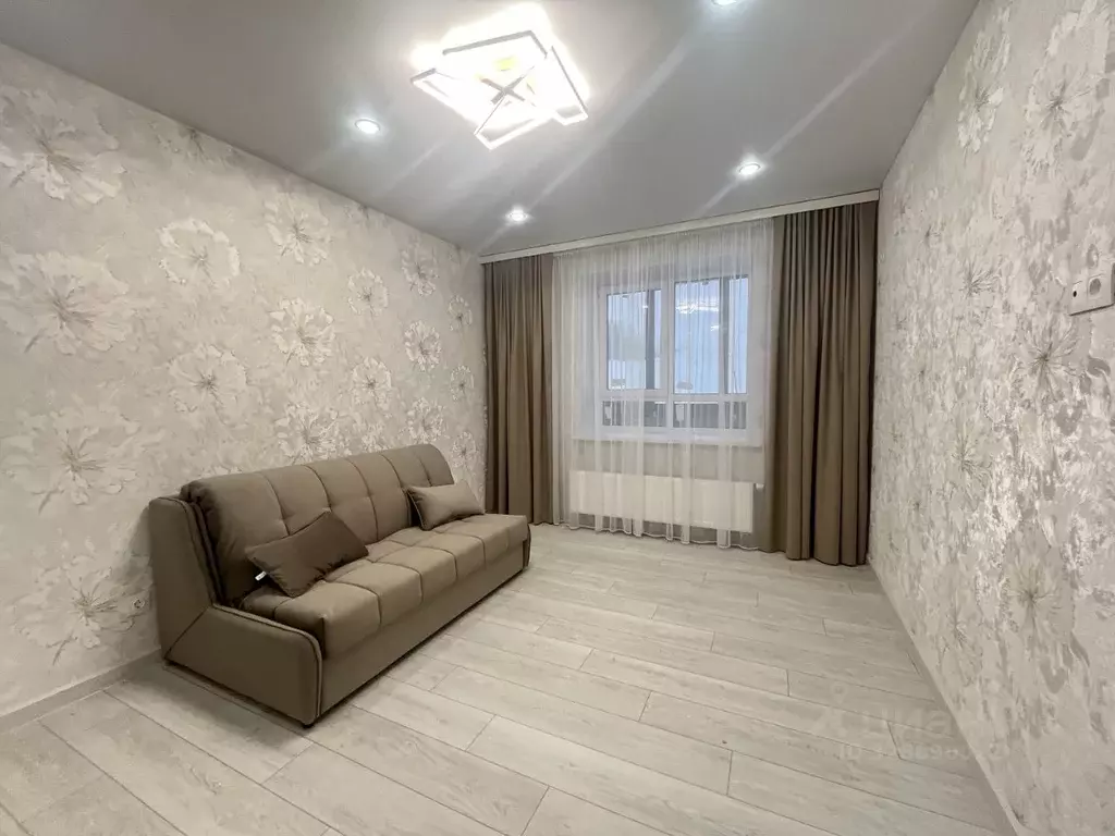 1-к кв. Татарстан, с. Высокая Гора ул. Егорова, 4 (42.0 м) - Фото 1