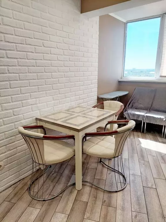1-к. квартира, 40 м, 15/19 эт. - Фото 1