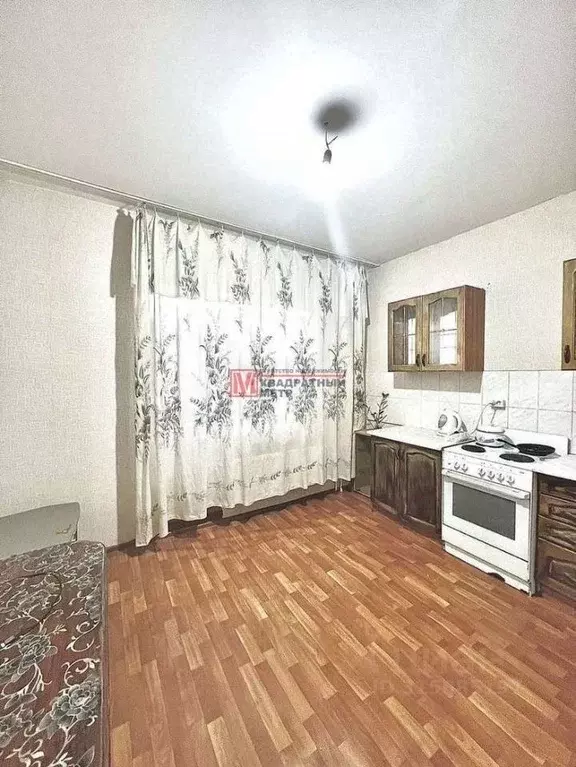2-к кв. Белгородская область, Старый Оскол Дубрава мкр, 1 кв-л, 17 ... - Фото 0