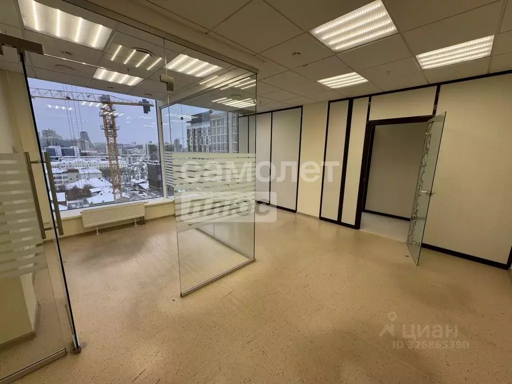 Офис в Свердловская область, Екатеринбург ул. Розы Люксембург, 22 (70 ... - Фото 1