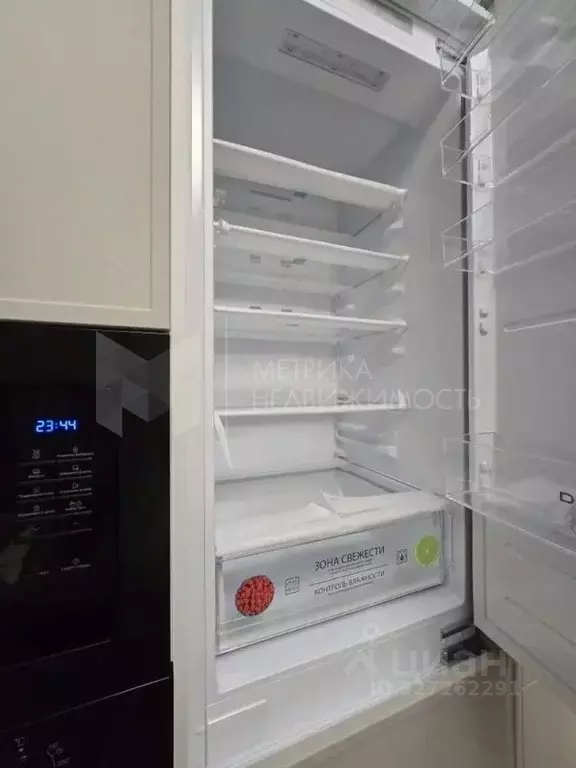 1-к кв. Тюменская область, Тюмень ул. Фармана Салманова, 12 (44.0 м) - Фото 1