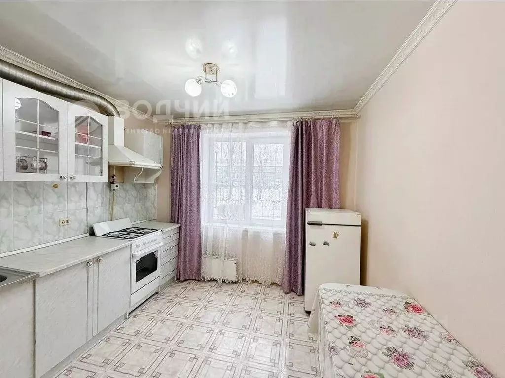1-к кв. Чувашия, Чебоксары Юго-Западный бул., 18 (33.3 м) - Фото 0