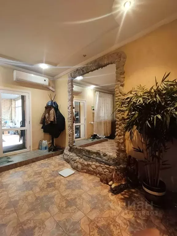 Дом в Оренбургская область, Оренбург Милиционерская ул., 27 (270 м) - Фото 1