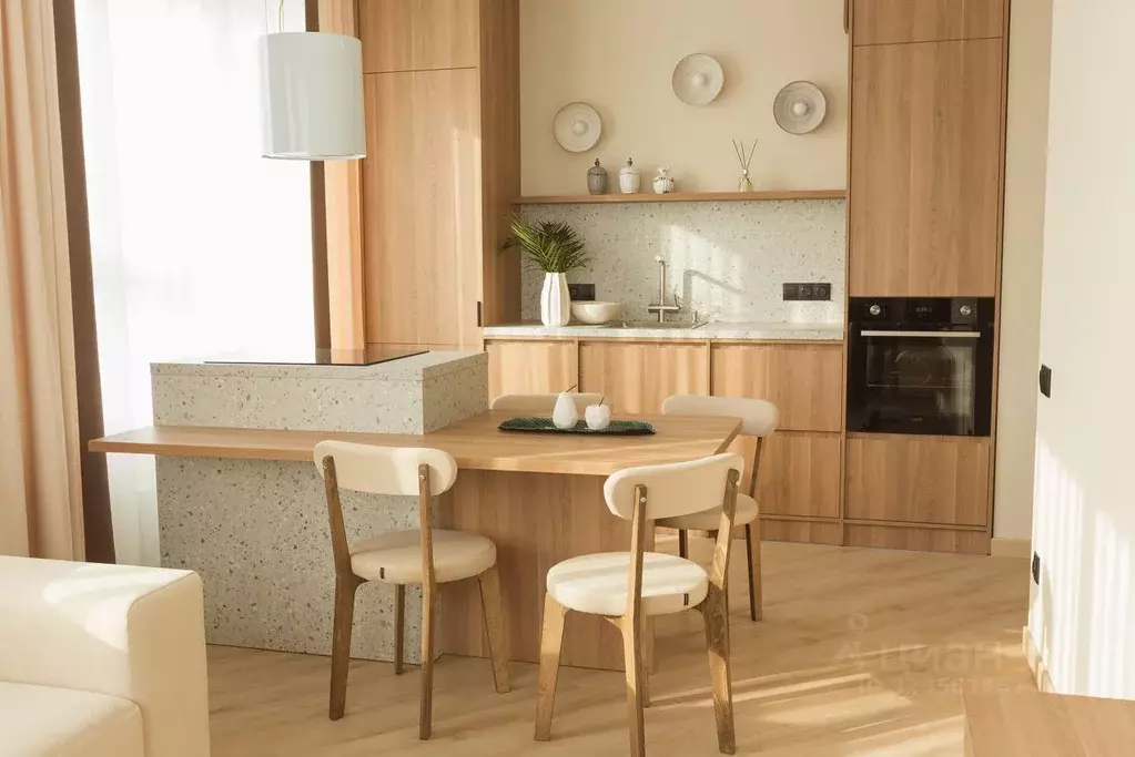 3-к кв. Омская область, Омск ул. Б.Г. Шаронова, 9 (68.0 м) - Фото 1