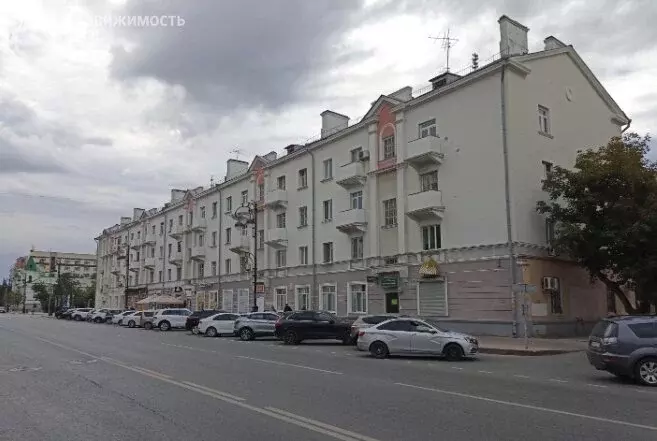 2-комнатная квартира: Тюмень, улица Республики, 58 (55.5 м) - Фото 0