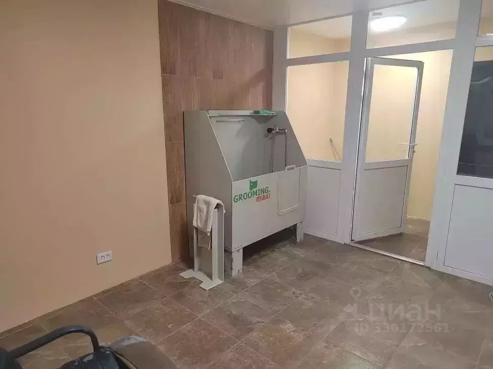 Помещение свободного назначения в Свердловская область, Екатеринбург ... - Фото 2