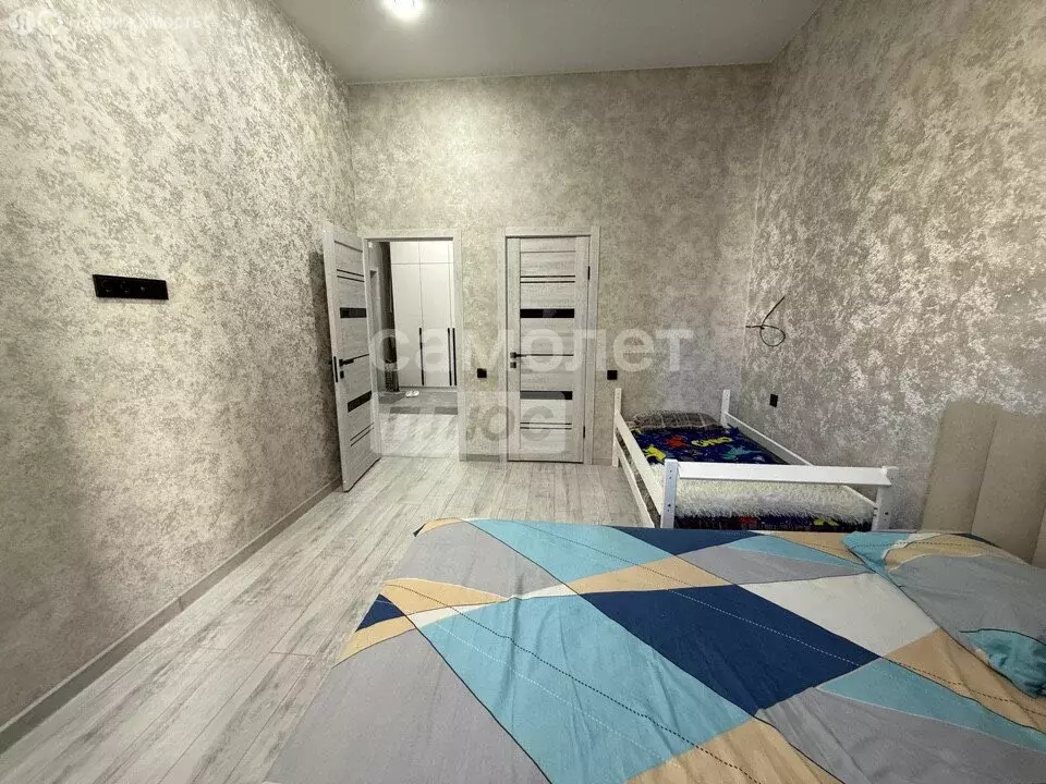 2-комнатная квартира: Пенза, улица Измайлова, 38к2 (65 м) - Фото 1