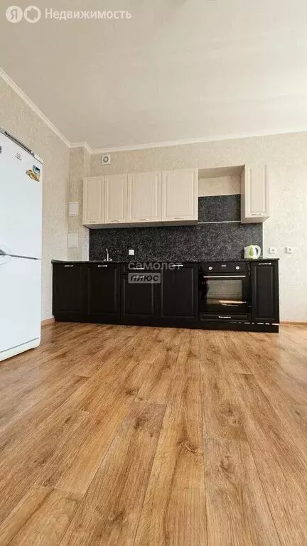 Квартира-студия: Октябрьский, улица Рахимьяна Насырова, 3 (22.6 м) - Фото 2