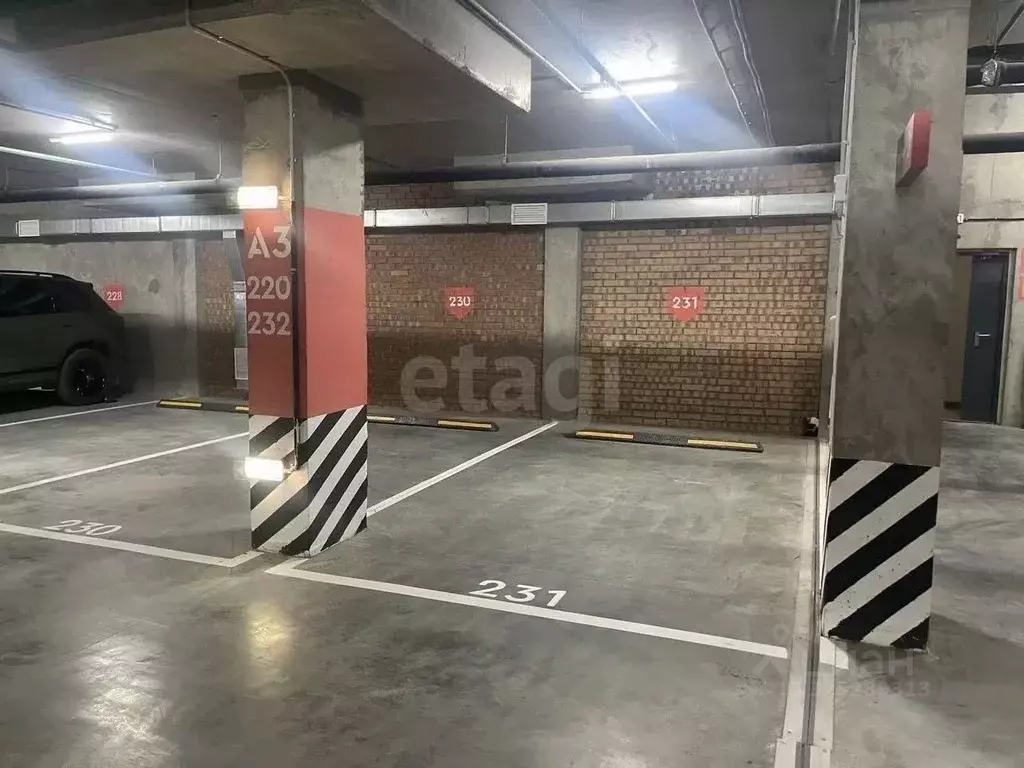 Гараж в Красноярский край, Красноярск ул. Петра Подзолкова, 15Бк4 (30 ... - Фото 1