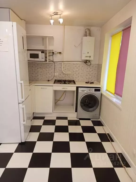 Студия Волгоградская область, Волжский ул. Имени Космонавтов, 3 (33.4 ... - Фото 1