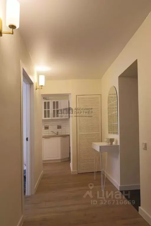 4-к кв. Новгородская область, Великий Новгород Нехинская ул., 28 (70.4 ... - Фото 1