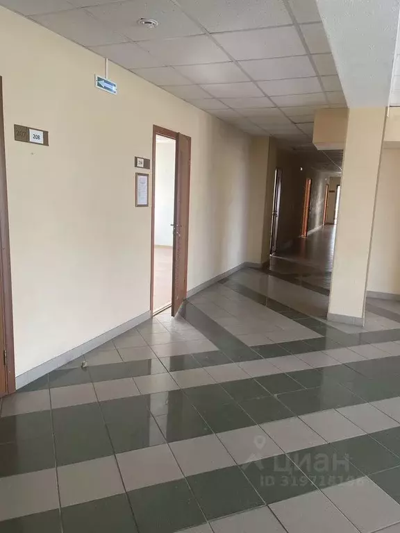 Офис в Свердловская область, Первоуральск ул. Ватутина, 57 (25 м) - Фото 0
