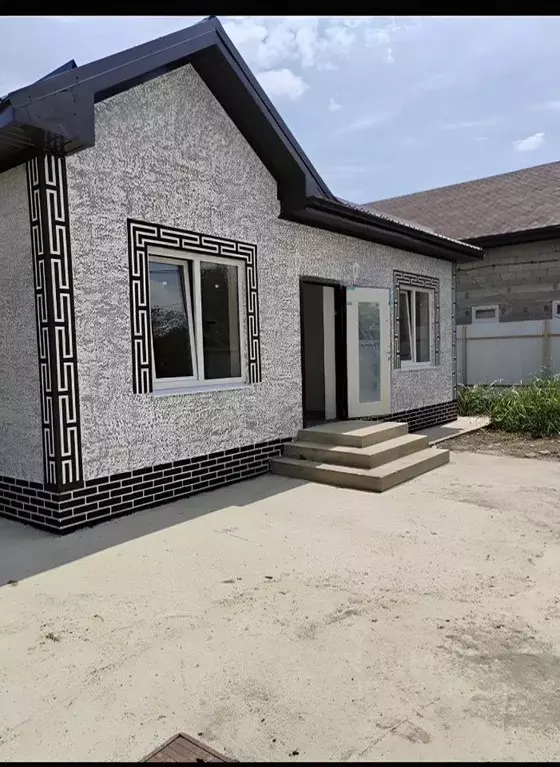 Дом в Краснодарский край, Динская ст-ца, Дачник ДНТ  (130 м) - Фото 1