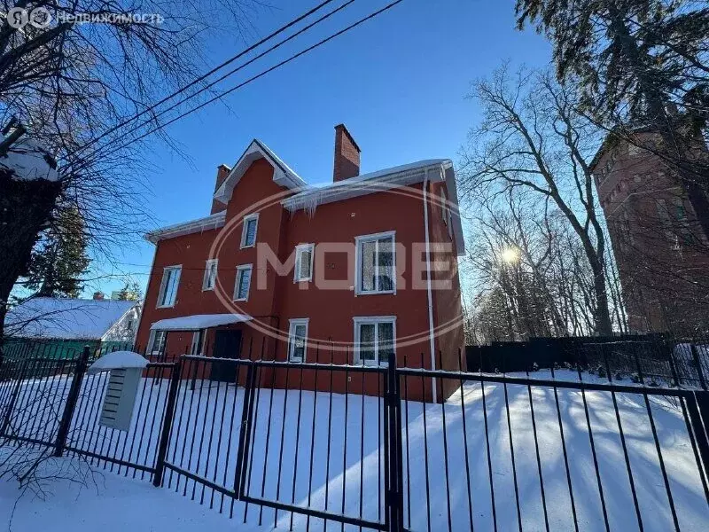 2-комнатная квартира: Светлогорск, улица Тельмана, 2А (60 м) - Фото 1