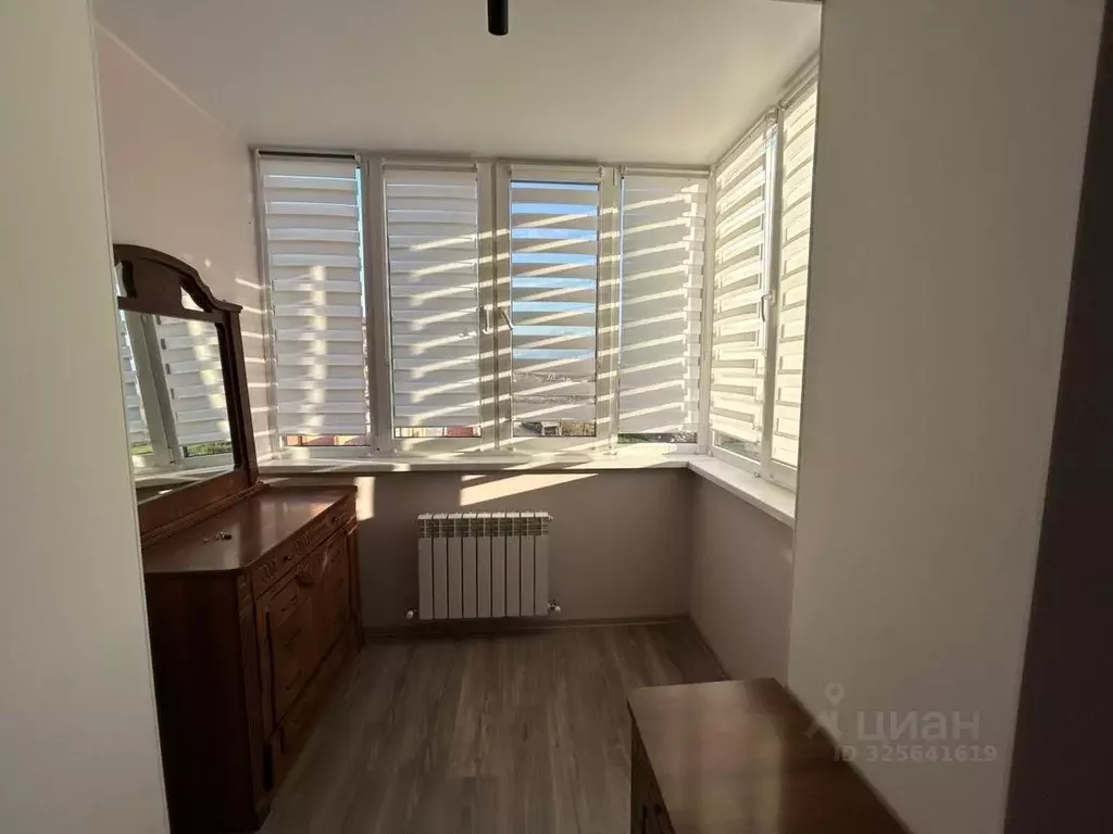 3-к кв. Северная Осетия, Владикавказ ул. Курсантов-Кировцев, 37 (90.0 ... - Фото 2