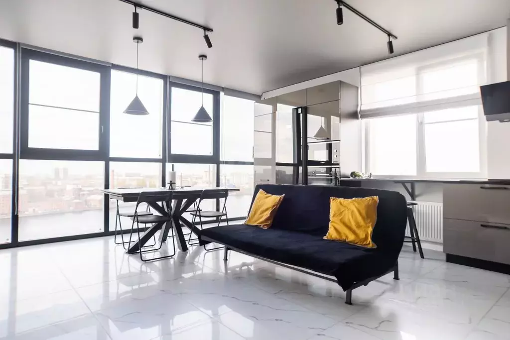 3-к кв. Санкт-Петербург Октябрьская наб., 44 (80.6 м) - Фото 1