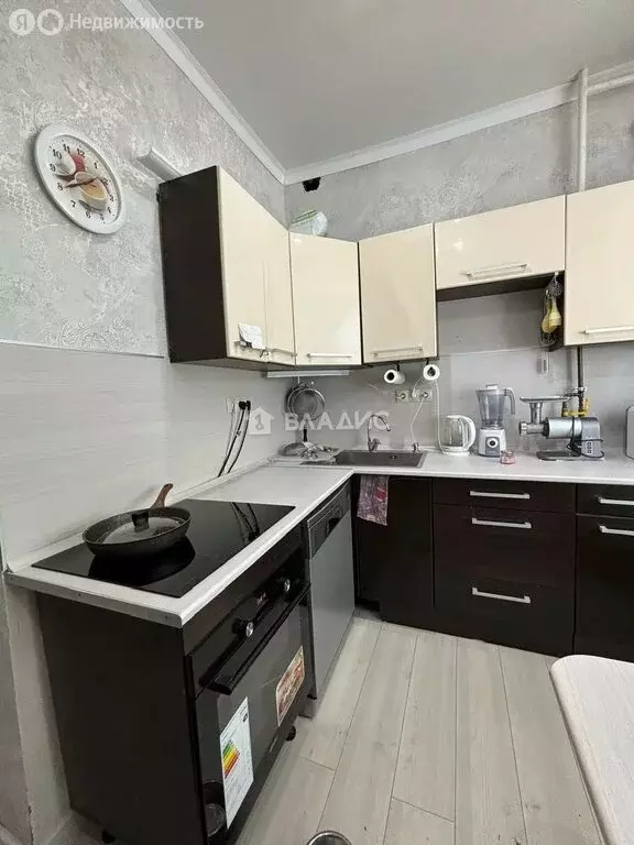 2-комнатная квартира: Стерлитамак, улица Суворова, 10 (56.1 м) - Фото 2